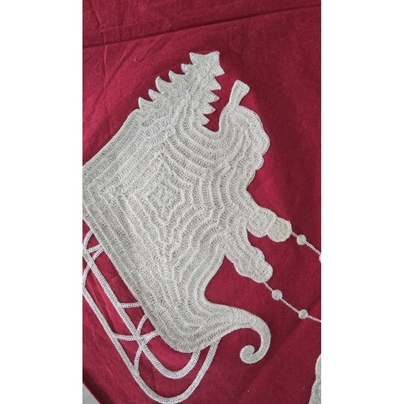 Traditional Red Christmas Tree Skirt Santa Sleigh Reindeer Embroidered Used Once - Picture 3 of 10